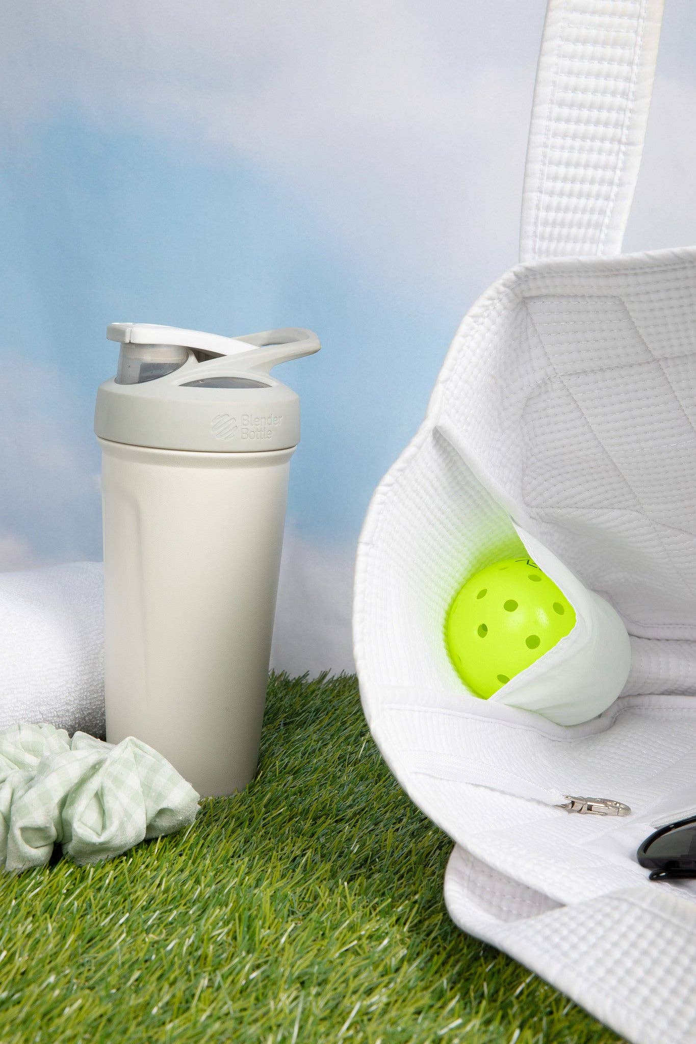 Gingham Game Bag - Vanilla Volley